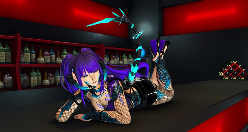 Luxanna - Waitress/Dancer